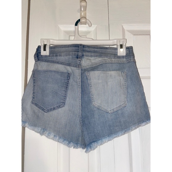 The Riley - Picture 2 of 3